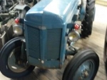 Schmalspur-Ferguson 1